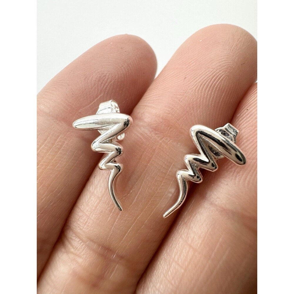 Zig Zag lightening bolt vintage sterling silver stud earrings